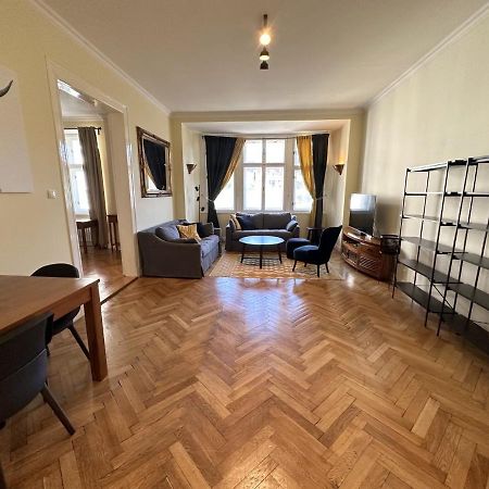 Gorkeho Apartment In City Centre Bratislava Extérieur photo