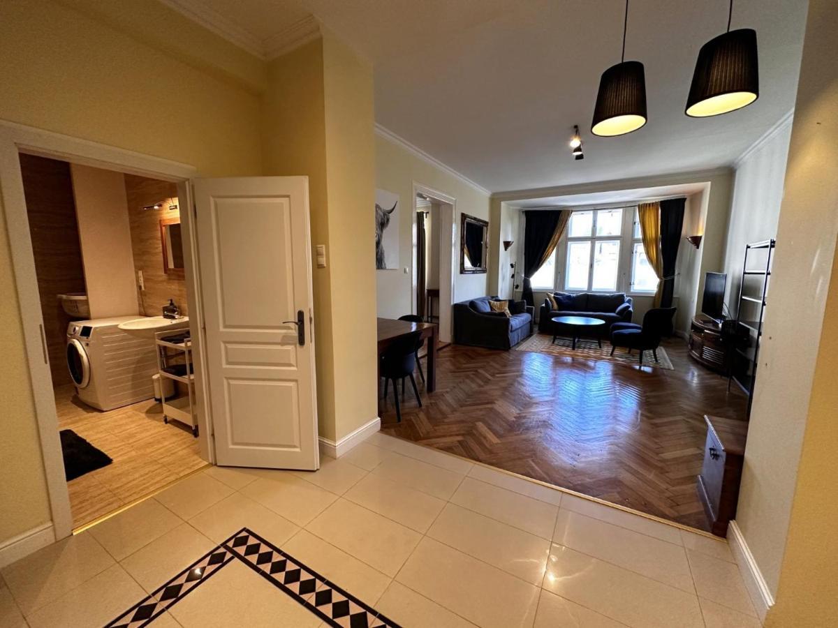 Gorkeho Apartment In City Centre Bratislava Extérieur photo