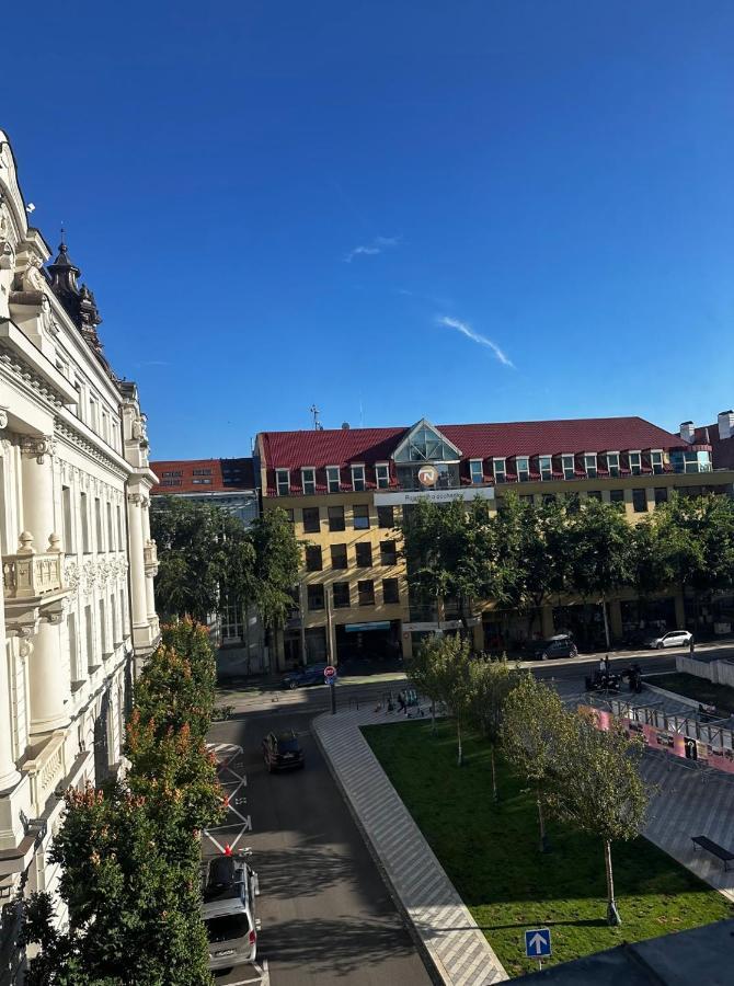 Gorkeho Apartment In City Centre Bratislava Extérieur photo